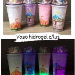 Vaso hidrogel con luz